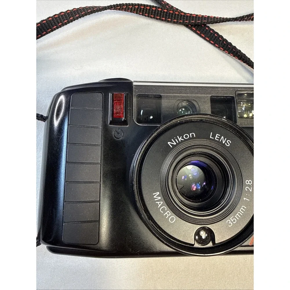 Nikon Camera One Touch 35mm f/2.8 Point & Shoot Film For Parts Or Repair